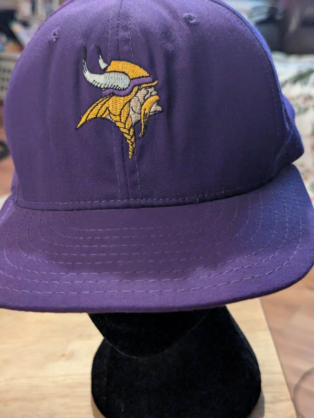 Vintage 90s Authentic Pro Line NFL Minnesota Vikings Purple SnapBack Hat Cap